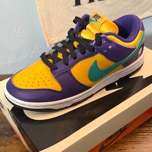 Nike Dunks. Lisa Leslie.